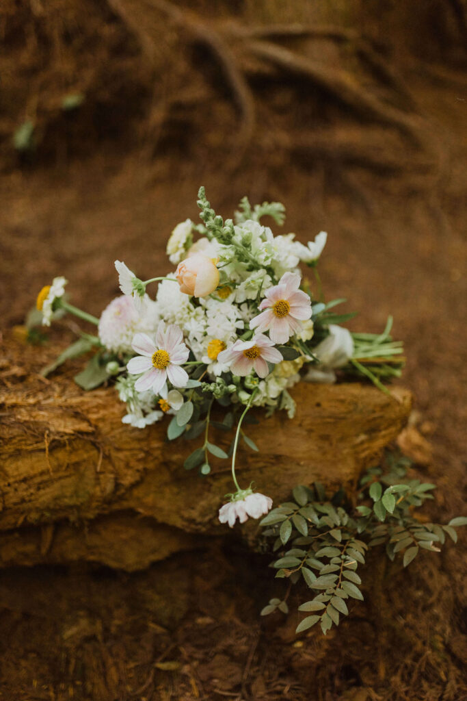 Bridal flower bouquet with pink and white flowers