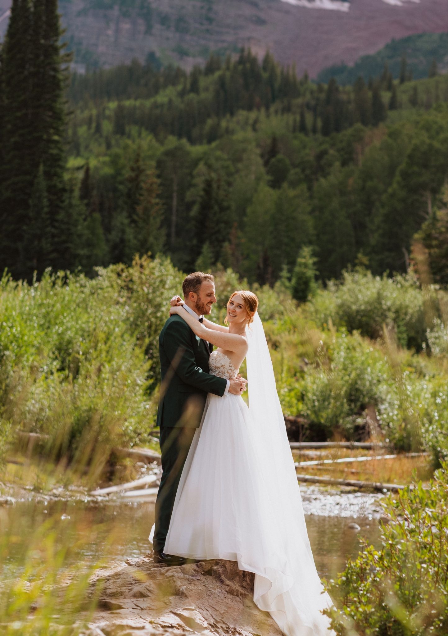 Elope in Aspen, Colorado: Best Places, Cost, & Planning Tips